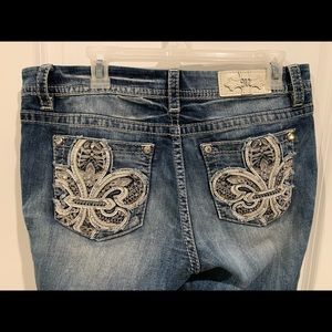 Miss Me Mid Rise Easy Straight Size 30